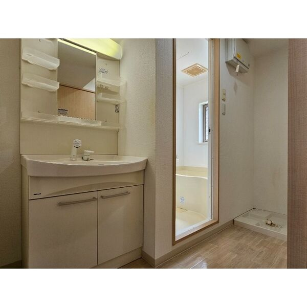 プロビデンス栄南の洗面所