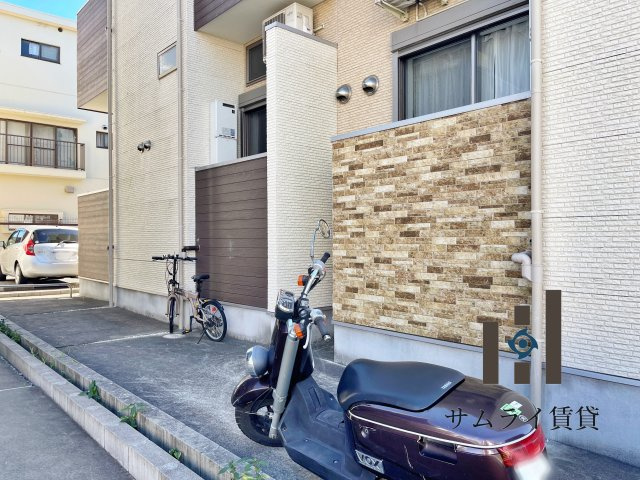 ハーモニーテラス志賀町Ⅲのエントランス