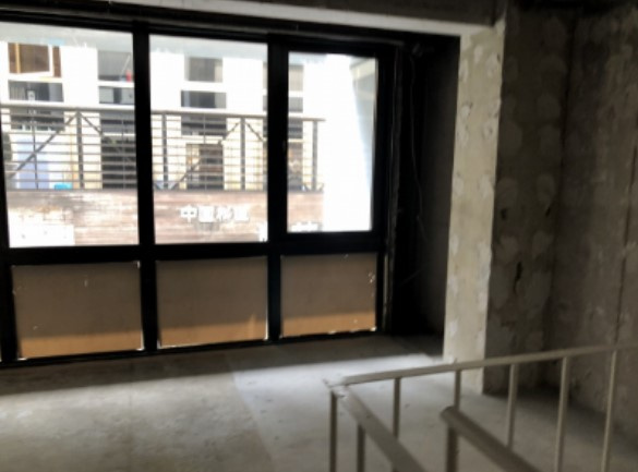 【内装】 | 内幸町駅徒歩1分 新橋第一中ビル 68.67坪 重飲食可能な路面1-2階セットのスケルトン物件