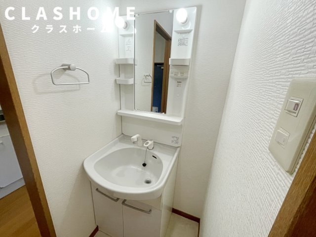 young　leaves　　刈谷市近郊の賃貸はクラスホームの洗面所|同物件の別部屋になります。