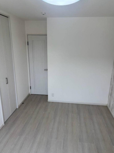 【寝室】 | 豊中市夕日丘3丁目中古戸戸建 | 物件を比較検討したいお客様には、「物件比較見学プラン」をご用意しております。こちらの物件だけでなく、お客様の希望に沿った物件を、いくつかまとめてご案内させて頂きます。