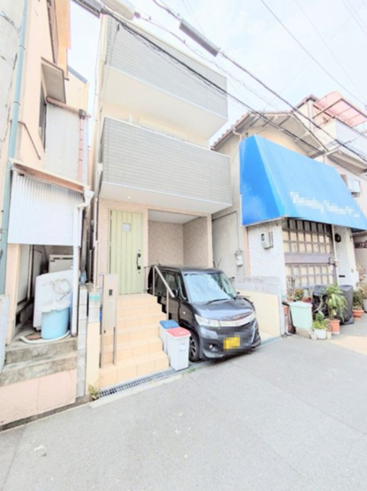【外観】 | 豊中市夕日丘3丁目中古戸戸建 | 物件を比較検討したいお客様には、「物件比較見学プラン」をご用意しております。こちらの物件だけでなく、お客様の希望に沿った物件を、いくつかまとめてご案内させて頂きます。