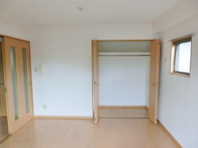 久留米市花畑２丁目の賃貸マンションの寝室|風通しも良い寝室です☆