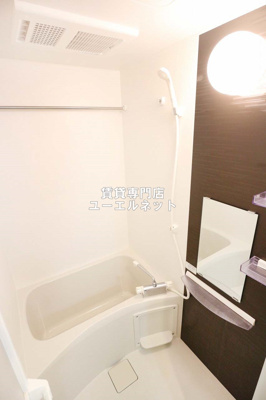 【浴室】 | プルメリア江坂 | ゆったりとしたバスルーム