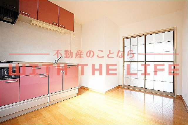 パリントンハウス【キャッシュバック対象物件】の居間・リビング|ゆったり過ごせる居間です