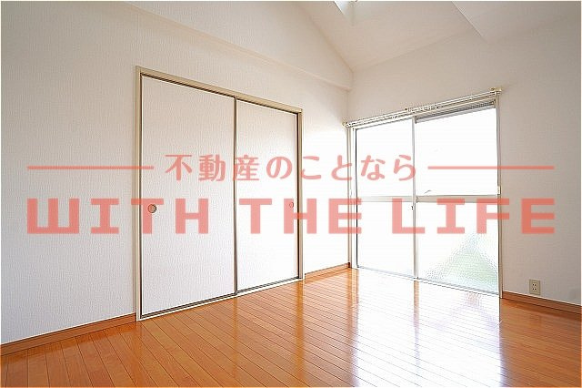 パリントンハウス【キャッシュバック対象物件】の洋室|広々とした洋室です