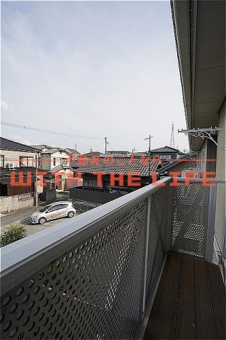 パリントンハウス【キャッシュバック対象物件】のバルコニー|暖かな日差しのふりそそぐバルコニー