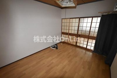 八尾市竹渕５丁目の一戸建ての内装