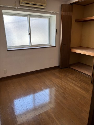 シティパレスA棟の居間・リビング