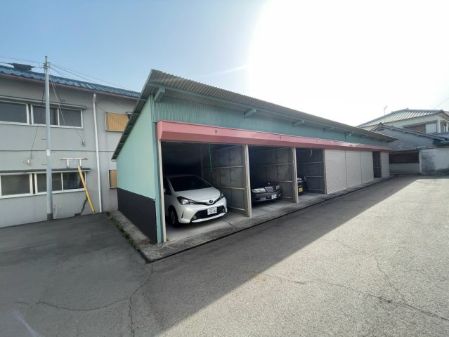紀の川市一棟アパートガレージ付きのその他