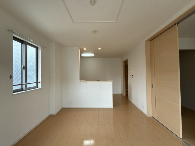 カレントコートⅠの居間・リビング