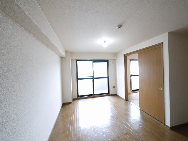 クール　ヴェルビュの居間・リビング|ゆったりとした居間です