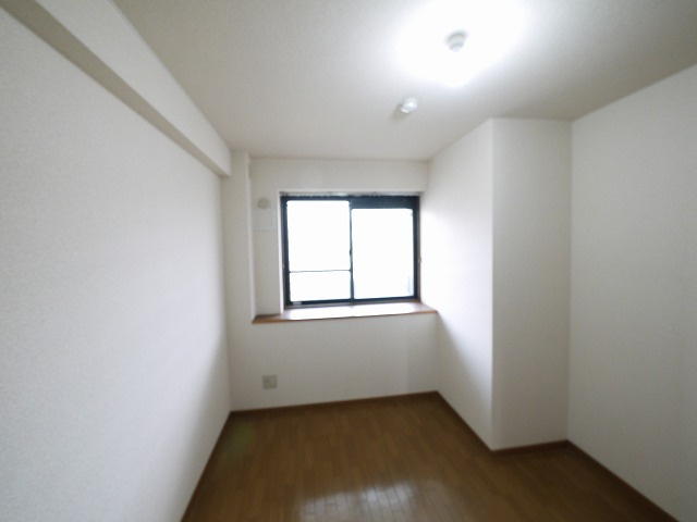 クール　ヴェルビュの洋室|コンパクトで使いやすい洋室です