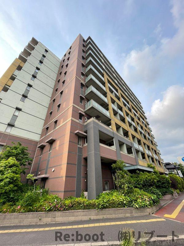 千葉ポートイーストの外観