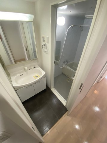 千葉ポートイーストの浴室