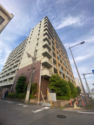 千葉ポートイーストの外観