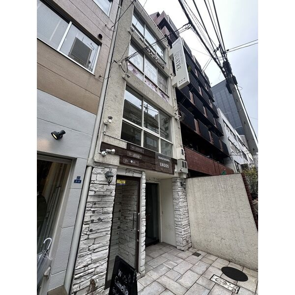 大阪市中央区南船場４丁目の店舗事務所の外観