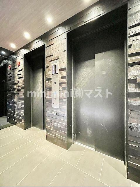 エスレジデンス阿波座ＷＥＳＴのエントランス