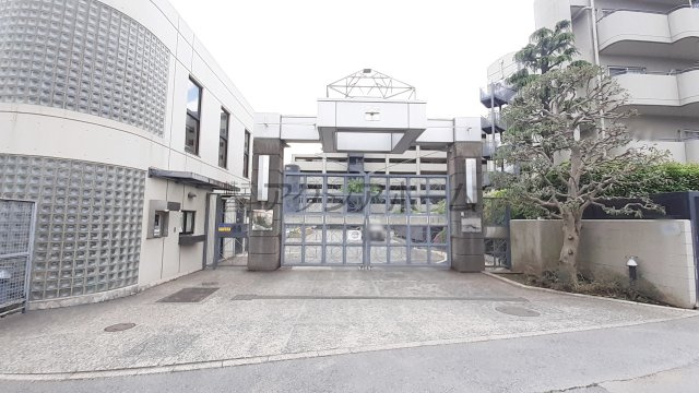 ライフヒルズ武蔵藤沢プルミエール C棟の外観