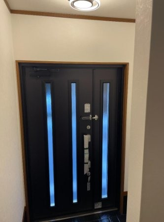 中野3丁目　中古一戸建ての内装|玄関
■物件内覧・資金計画相談・住宅ローン相談、リフォーム相談、お問合せ受付中■
※当日・翌日のご内覧、ご相談はお電話でのお問合せがスムーズです！