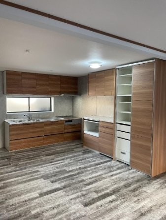 中野3丁目　中古一戸建てのキッチン|システムキッチン
■物件内覧・資金計画相談・住宅ローン相談、リフォーム相談、お問合せ受付中■
※当日・翌日のご内覧、ご相談はお電話でのお問合せがスムーズです！