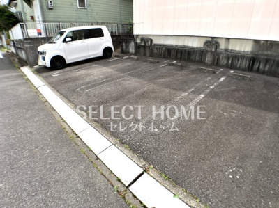 【駐車場】 | センチュリー | カースペースがあります