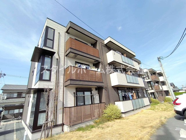 プランドールⅧ　B棟の外観