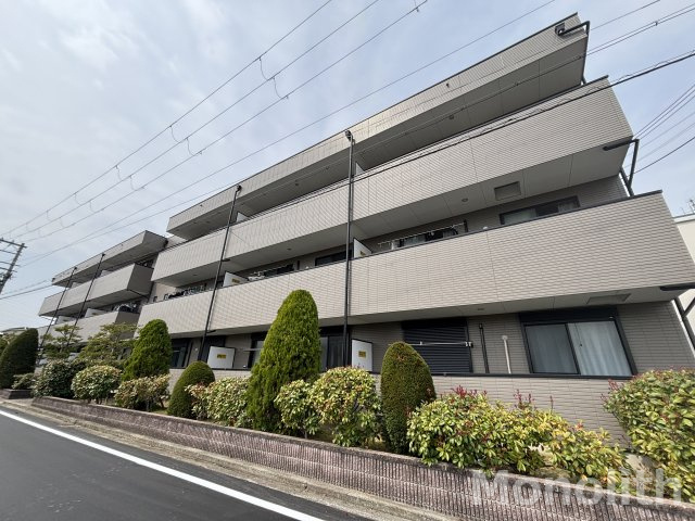 アンプルールフェールルミエール富木の外観
