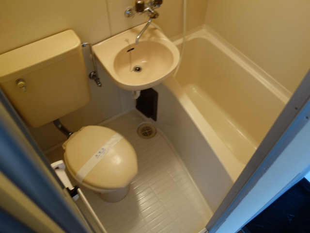 サニーパレス五色山の浴室