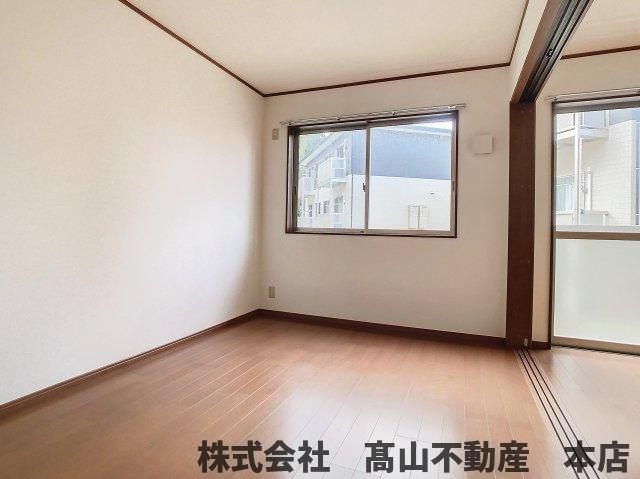 ラフォーレさつき弐番館の洋室