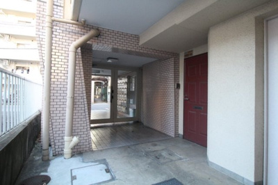 【エントランス】 | マリオン鶯谷第２