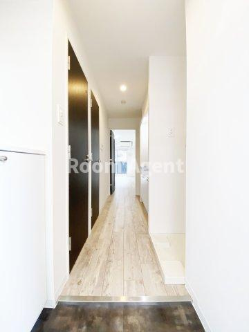 レジデンシア今池の玄関