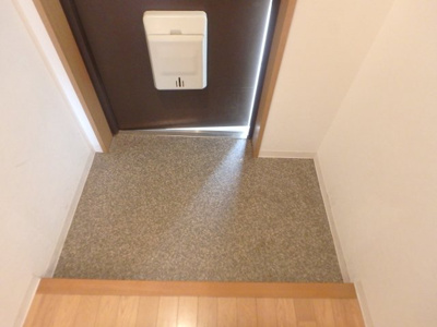 【玄関】 | ベルパレス高木 | 明るい玄関です