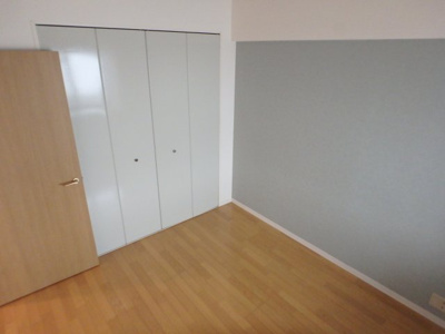 【内装】 | ベルパレス高木 | 明るい色調の室内です