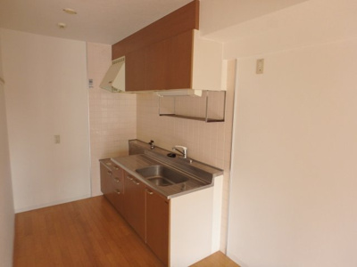 【キッチン】 | ベルパレス高木 | コンパクトなキッチンで掃除もラクラク