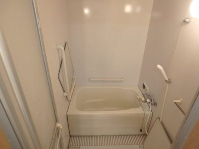 【浴室】 | ベルパレス高木 | きれいなお風呂です