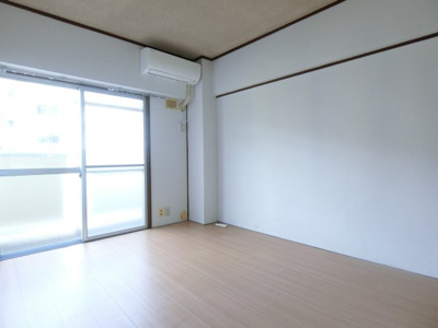 【洋室】 | ビレッジハウス馬場1号棟 | 306の写真（間取反転タイプ：イメージ）