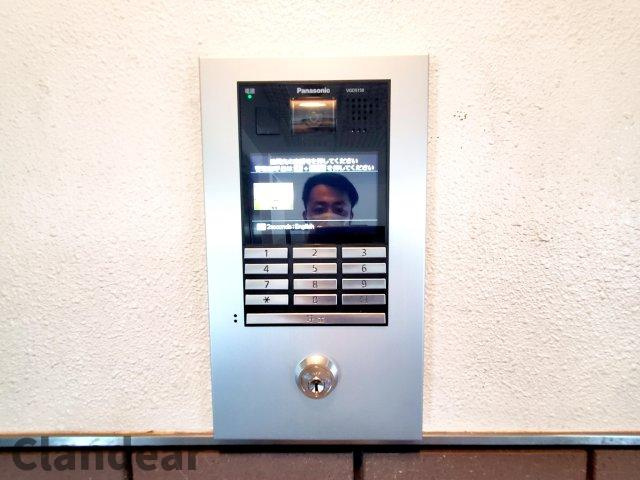 エイジングコート亀有の防犯設備|防犯が気になる方におすすめのオートロック付きです！防犯対策を強化。オートロックシステムがしつこい勧誘や不審者の侵入をシャットアウトします♪