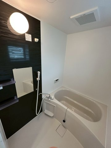 ハイツ７７の浴室|コンパクトで使いやすいお風呂です