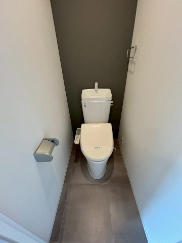 ハイツ７７のトイレ|落ち着いたトイレです