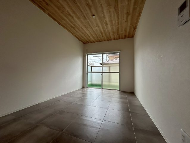 ハイツ７７の居間・リビング|ゆったりとしたリビングです