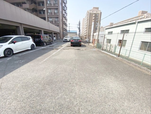 コアマンションルネス空港東の駐車場|駐車場空き有ります！