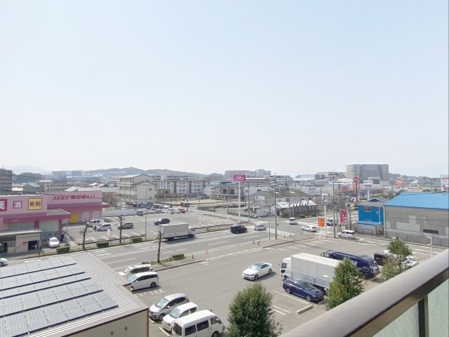 コアマンションルネス空港東の展望|眺望です！徒歩圏内にドラッグストアや飲食店などがあります！