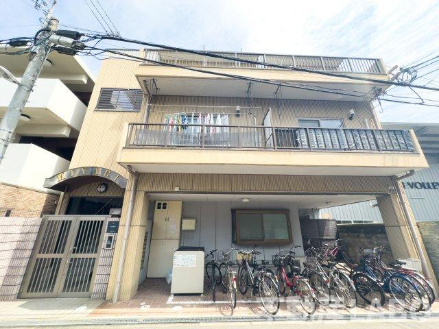 PIT　NISHITANABEの外観