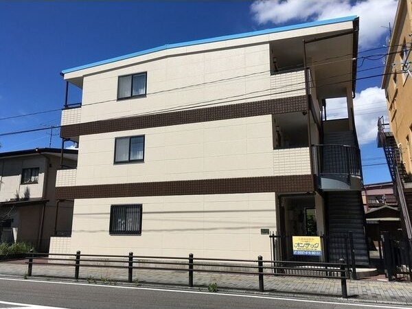 エルハウスの外観