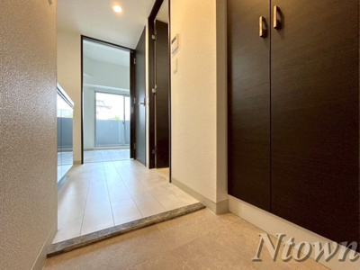 【玄関】 | エステムコート名古屋泉プラチナムゲート | シンプルで使いやすい玄関です