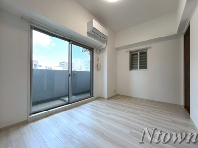 【居間・リビング】 | エステムコート名古屋泉プラチナムゲート | ゆったり過ごせる居間です