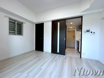 【居間・リビング】 | エステムコート名古屋泉プラチナムゲート | こちらの居間で趣味の時間をお楽しみください