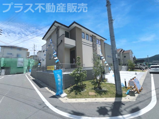 【外観】 | 現地写真。プラス不動産販売なら、現場の全ての棟をまとめてご見学頂けます。