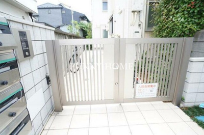 【エントランス】 | サークルハウス都立大学